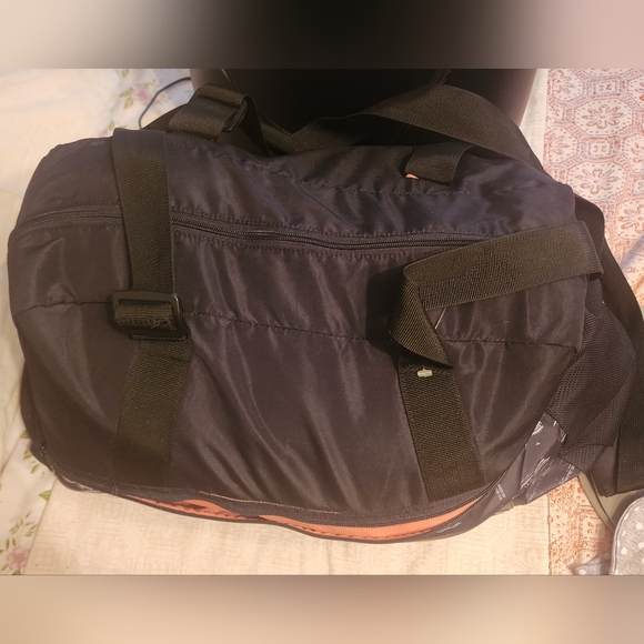 Reebok duffel bag - Picture 3 of 9